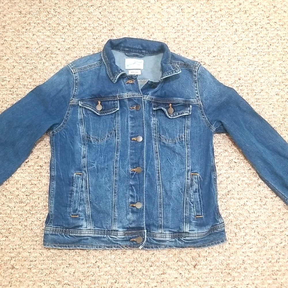 Universal Thread Goods co. Size medium Jean Jacket